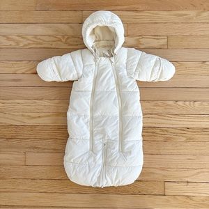 H&M WHITE BABY BUNTING NEWBORN-2 MONTHS